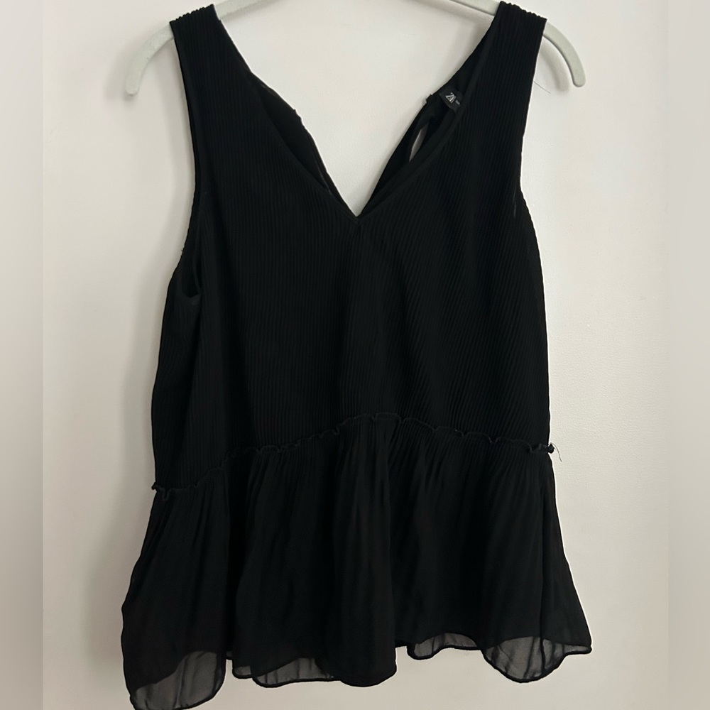 Zara Black V-Neck Tank Top - S